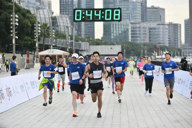 关于非洲篮球精英赛事进入白热化阶段，新星崛起的信息