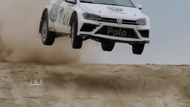 费德勒在FPX比赛中持续失利，重返赛场引发热议！